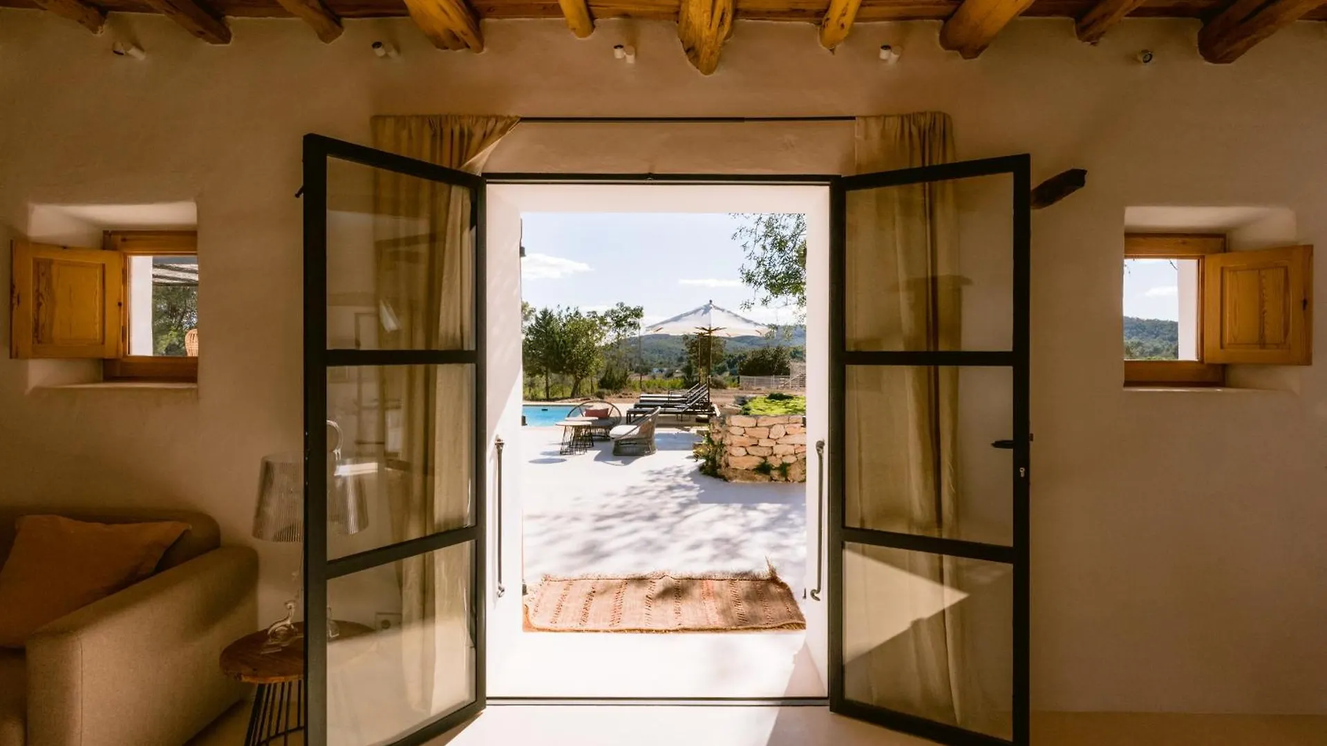 Villa Es Pujolet Renovada 100 Porcien Un Refugio De Paz En El Corazon De Ibiza Piscina Ac Diseno Tranquilidad El Verdadero Ibiza Sant Joan De Labritja Španělsko